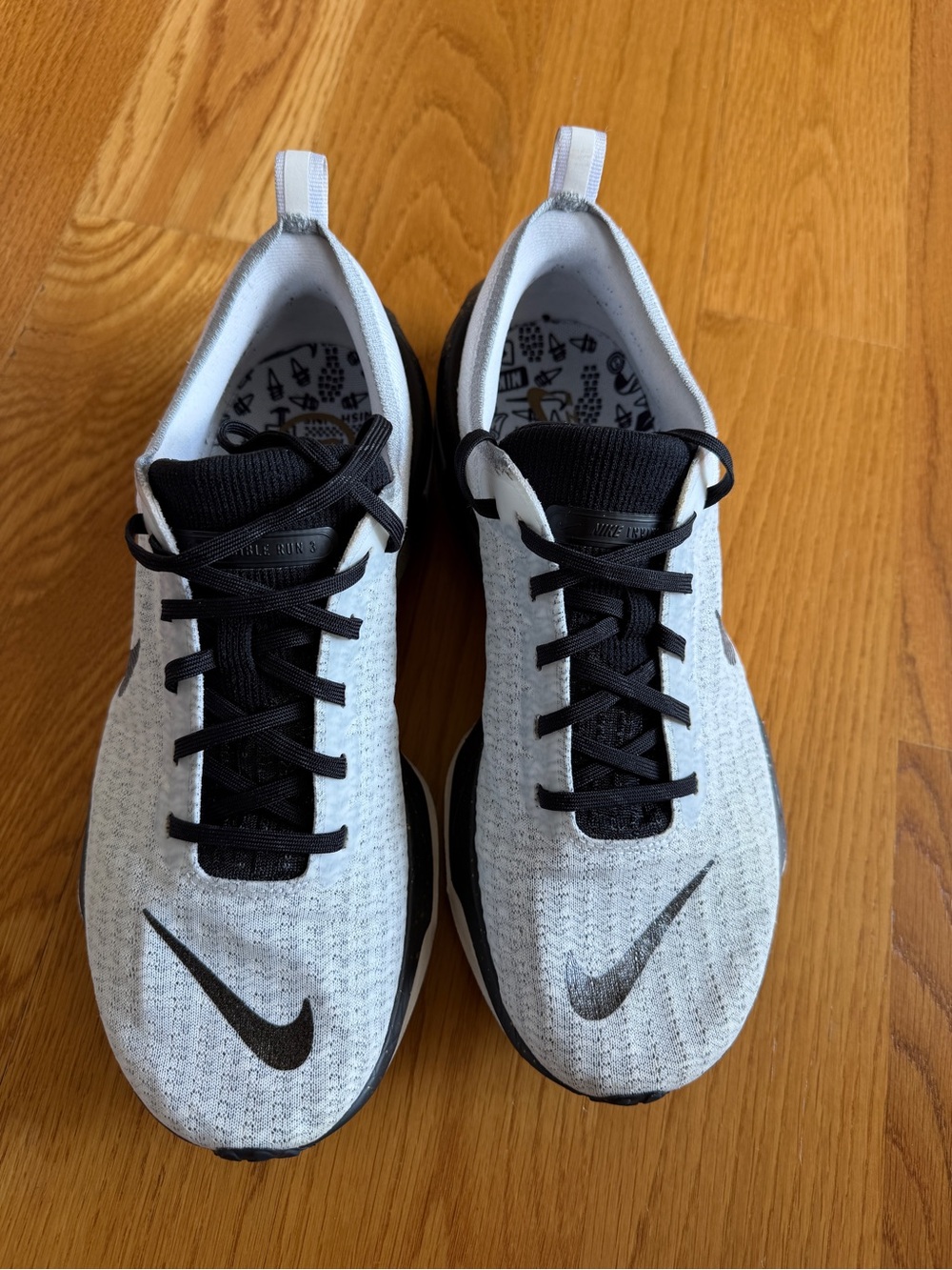 Nike ZoomX Invincible 3 Light Smoke Grey Gold 10.5